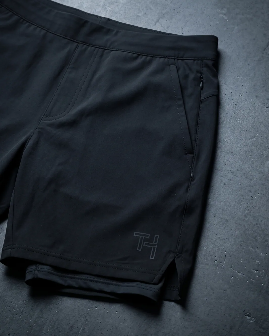 Performance Shorts — detail 1
