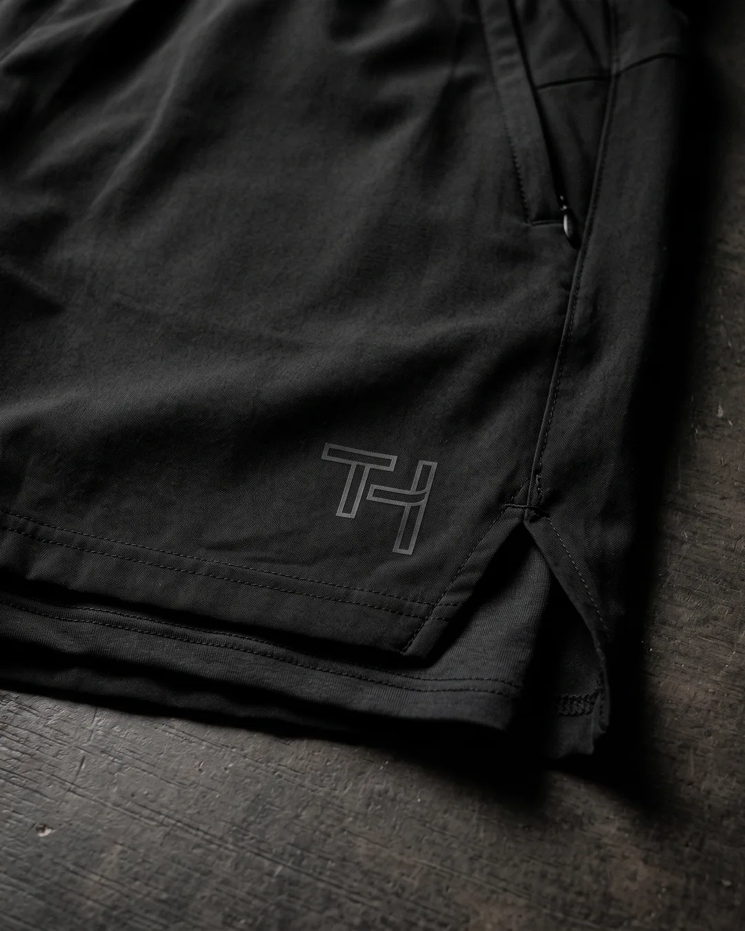 Performance Shorts — detail 2