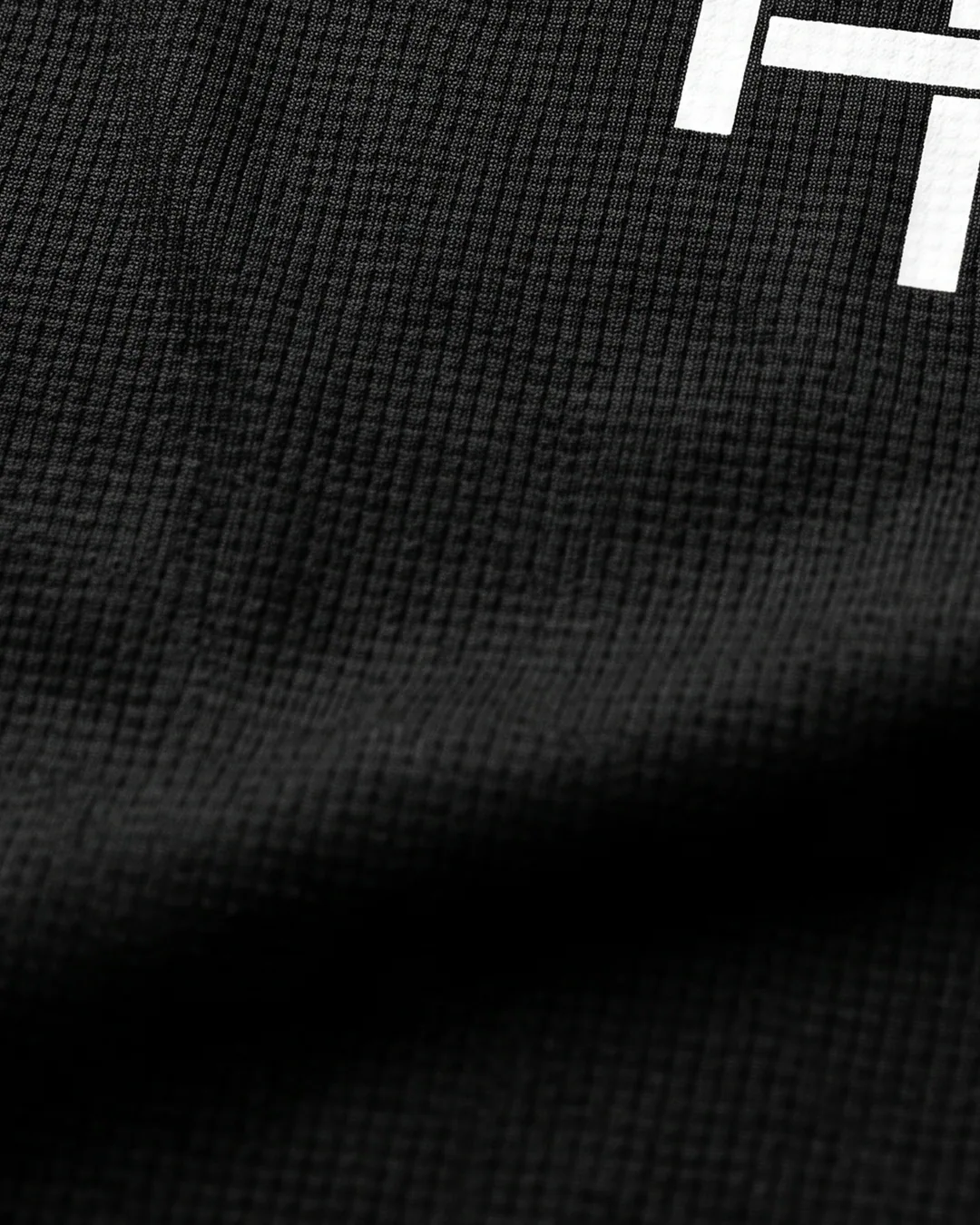 Performance Tee — detail 1